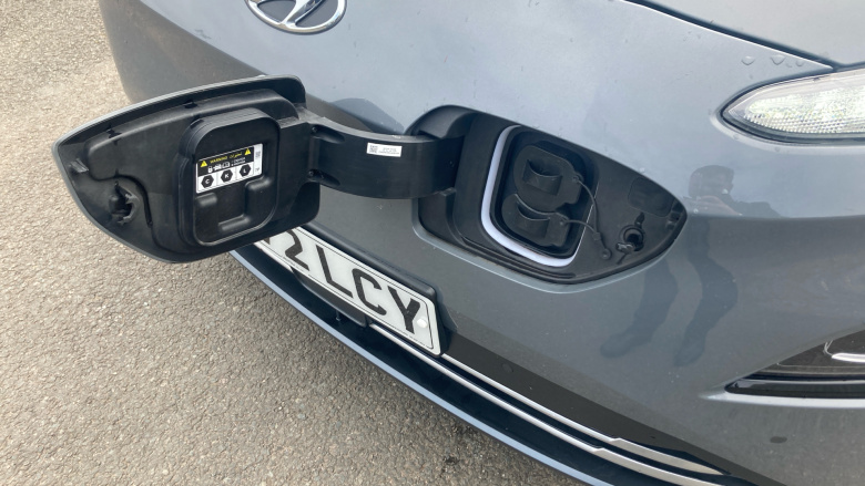 Hyundai KONA 150kW Premium 64kWh 5dr Auto Electric Hatchback